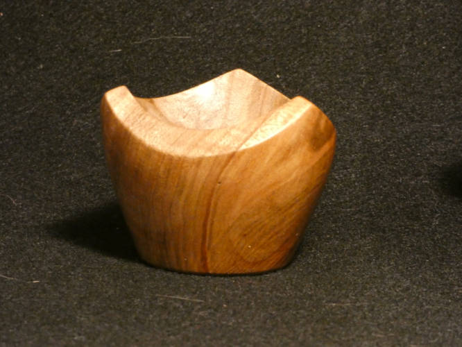 3 sided bowl