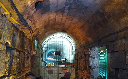 Jerusalem: Entrance to the Western tunnels